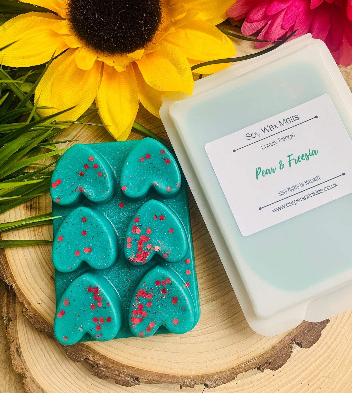 Pear and Freesia luxury soy wax melts - highly scented,heart clamshell 80gram.