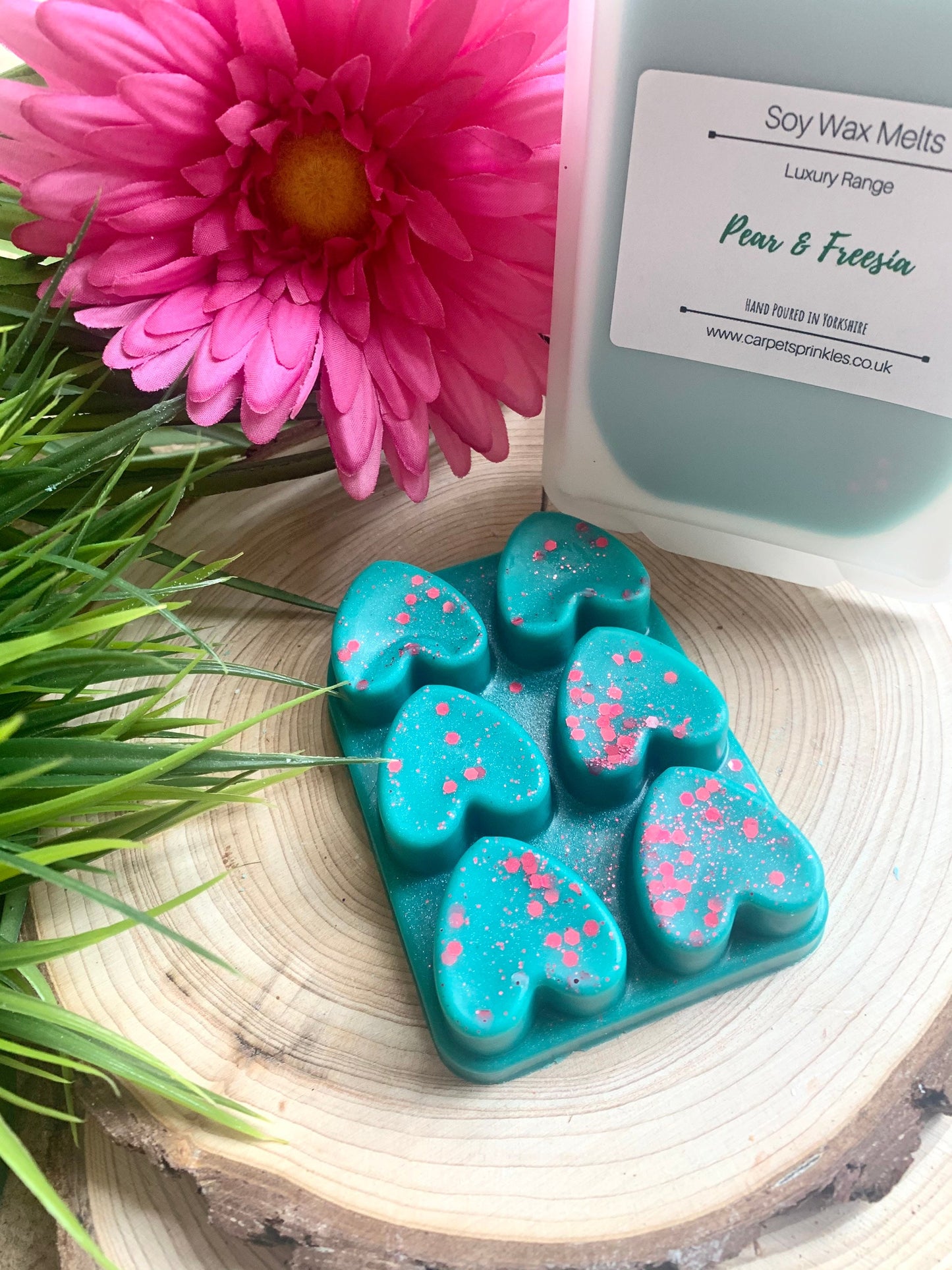 Pear and Freesia luxury soy wax melts - highly scented,heart clamshell 80gram.