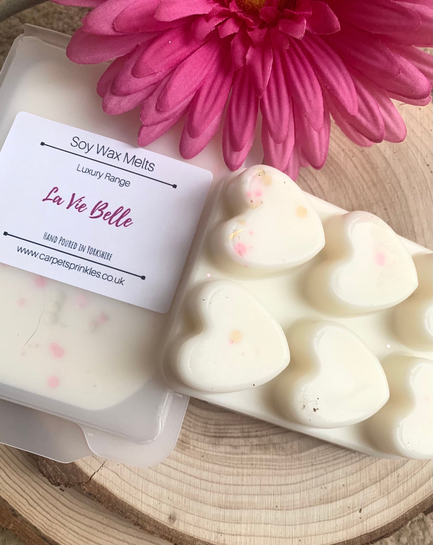 La vie belle luxury soy wax melts - highly scented,heart clamshell 80gram.