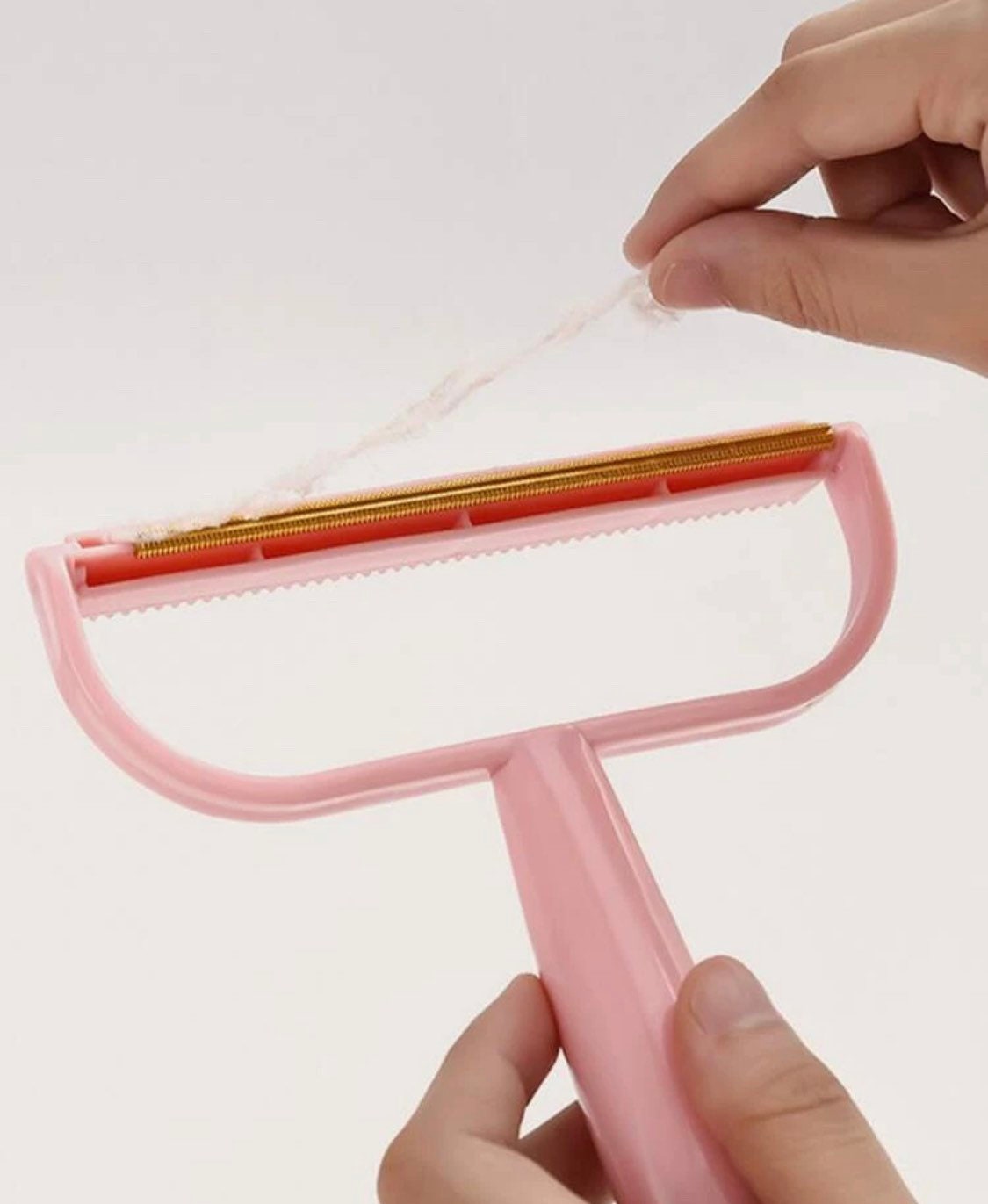 Carpet fur remover tool